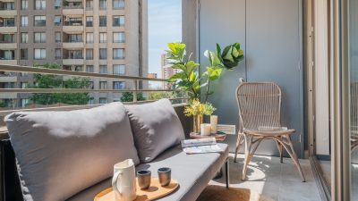 Terraza soleada de gran tamaño ideal para desayunar.