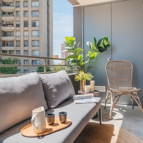 Terraza soleada de gran tamaño ideal para desayunar.